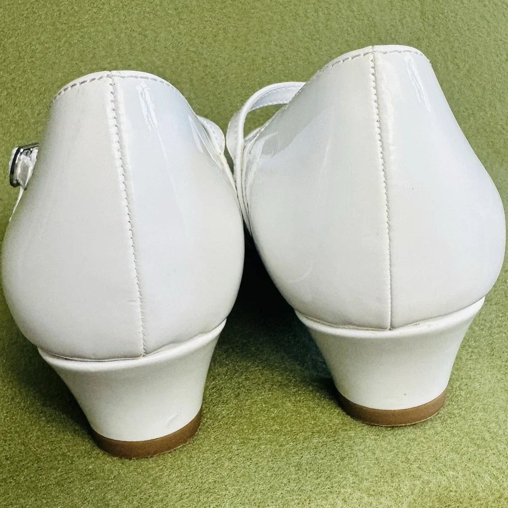 White 1